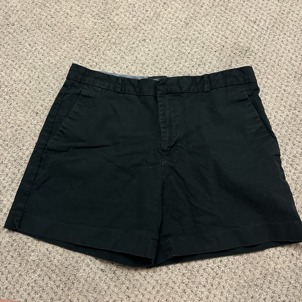 Black Banana Republic shorts size 8 great condition gently worn